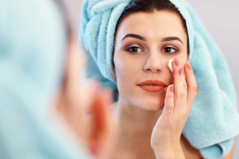 Facial Moisturizer for Oily Skin: Uses, Benfits, And Tips