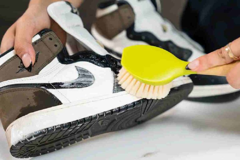 How To Clean Jute Shoes? – A Trending Material