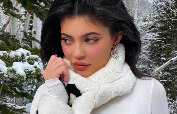 cold girl makeup + write for us